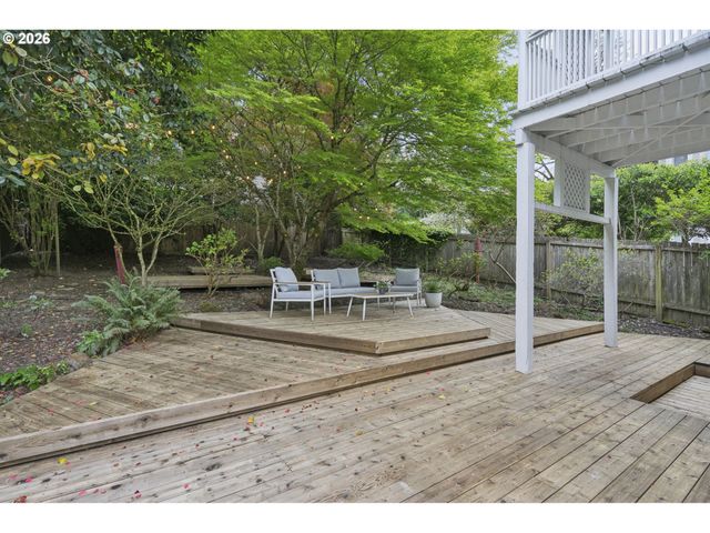 4217 Sw VIEW POINT Ter, Portland, OR 97239