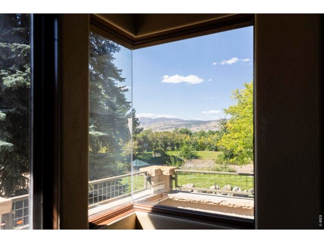 7007 Rozena Dr, Longmont, CO 80503
