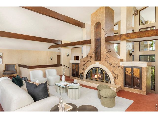 7007 Rozena Dr, Longmont, CO 80503