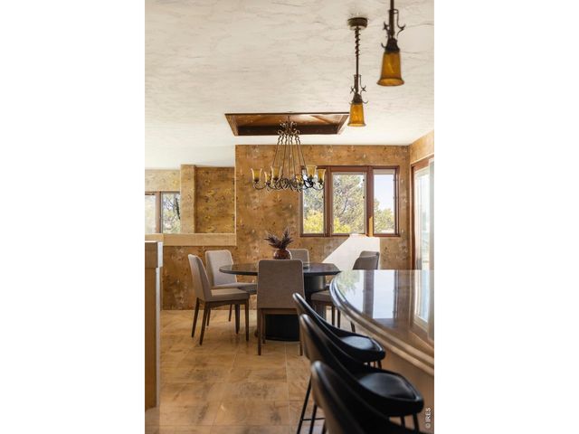 7007 Rozena Dr, Longmont, CO 80503