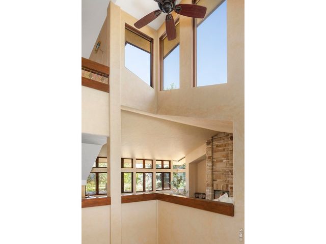 7007 Rozena Dr, Longmont, CO 80503