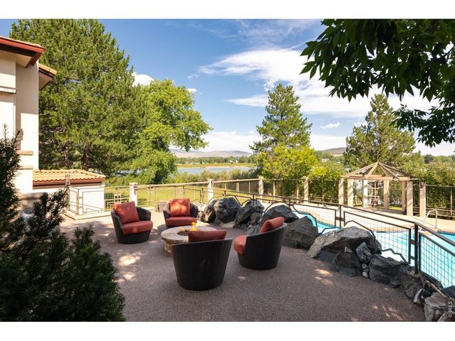 7007 Rozena Dr, Longmont, CO 80503