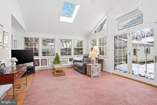 216 HEATHERWOOD RD, Glenside, PA 19038