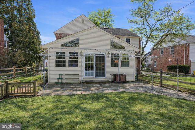 216 HEATHERWOOD RD, Glenside, PA 19038