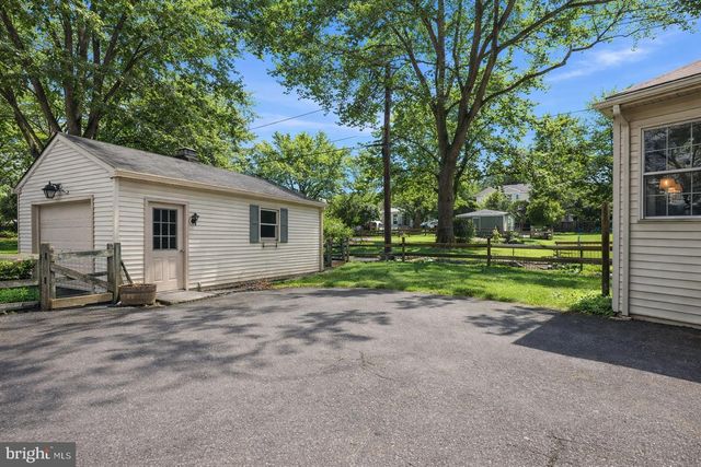 216 HEATHERWOOD RD, Glenside, PA 19038