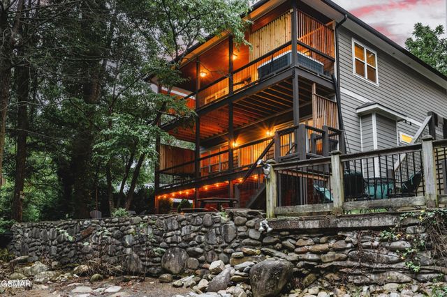 510 Hemlock Street, Gatlinburg, TN 37738