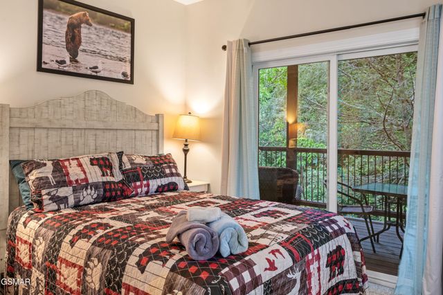 510 Hemlock Street, Gatlinburg, TN 37738