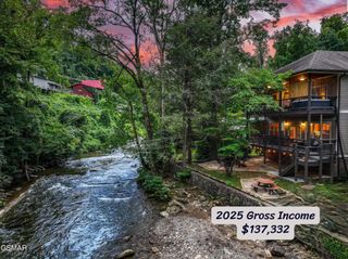 510 Hemlock Street, Gatlinburg, TN 37738