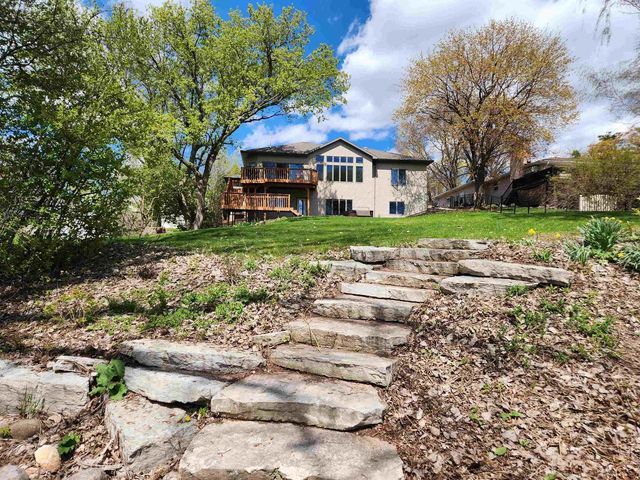 523 W MAIN STREET, Little Chute, WI 54140