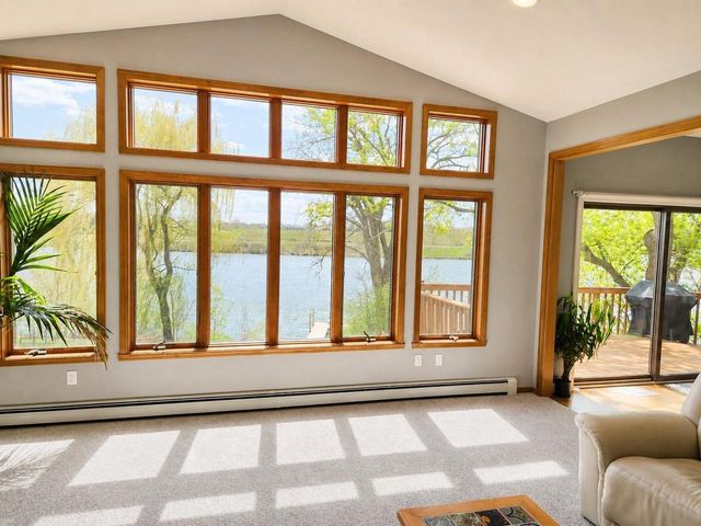 523 W MAIN STREET, Little Chute, WI 54140