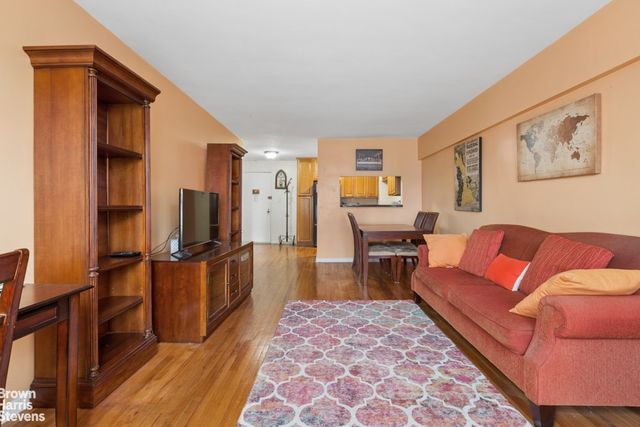 9411 59th Ave Apt G6, New York City, NY 11373
