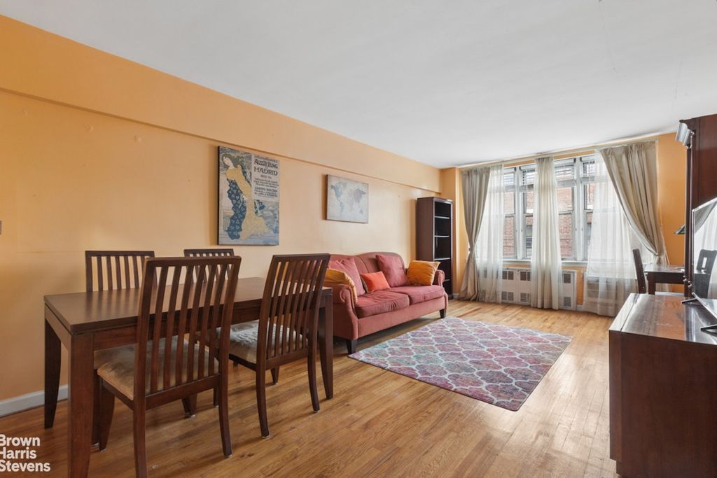 9411 59th Ave Apt G6, New York City, NY 11373