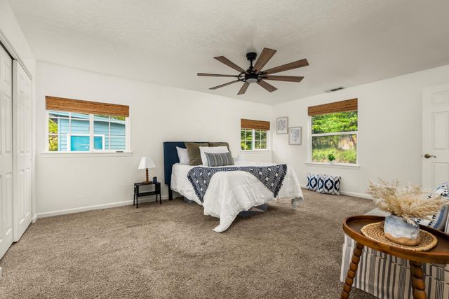 12160 Mccourtney Rd, Grass Valley, CA 95949