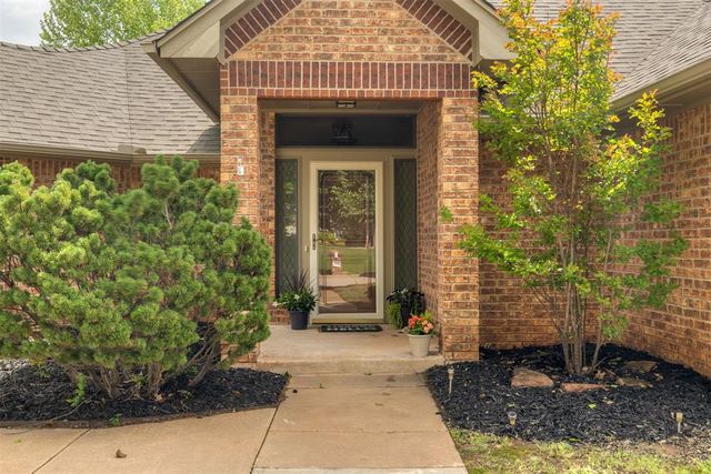 18016 San Mateo Court, Oklahoma City, OK 73012
