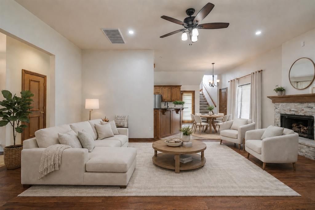 Image 4 of property listing at 18016 San Mateo Court, Oklahoma City, OK 73012