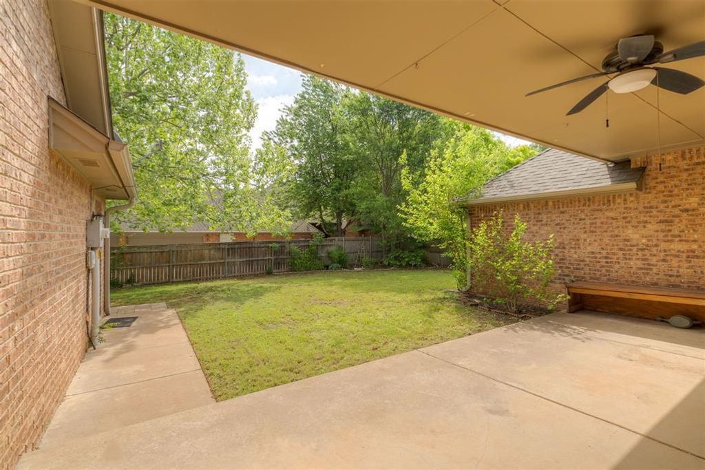 Image 38 of property listing at 18016 San Mateo Court, Oklahoma City, OK 73012