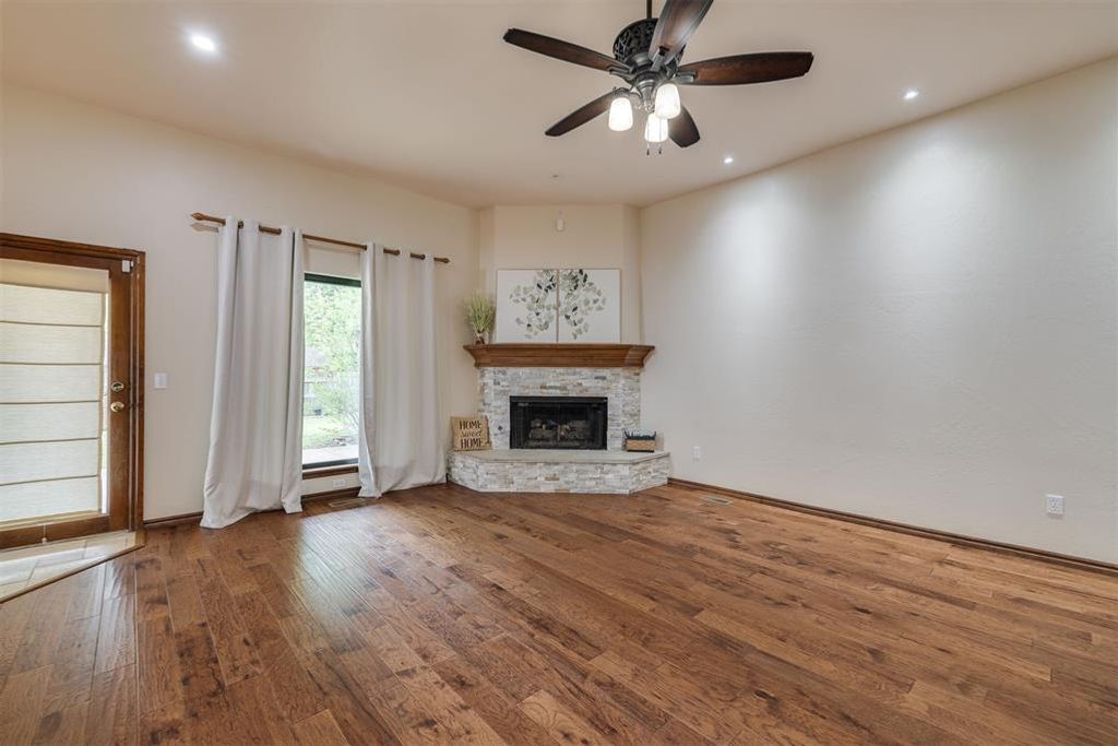 Image 40 of property listing at 18016 San Mateo Court, Oklahoma City, OK 73012