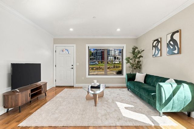 160 Green Street 1, Melrose, MA 02176