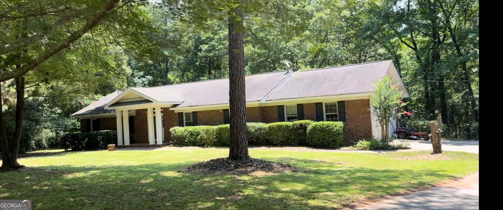 201 Loraine Woods Drive, Macon, GA 31210