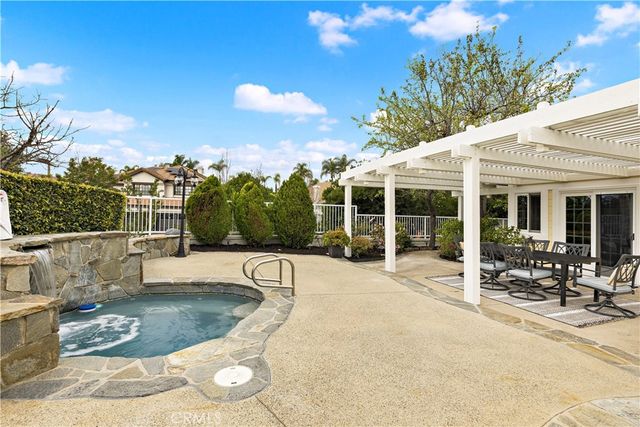 2 Shadyside, Coto De Caza, CA 92679