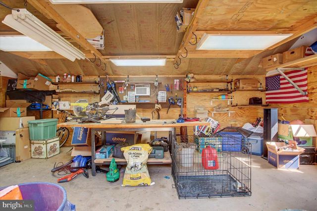 1561 LAKE SHORE DR, Chambersburg, PA 17202