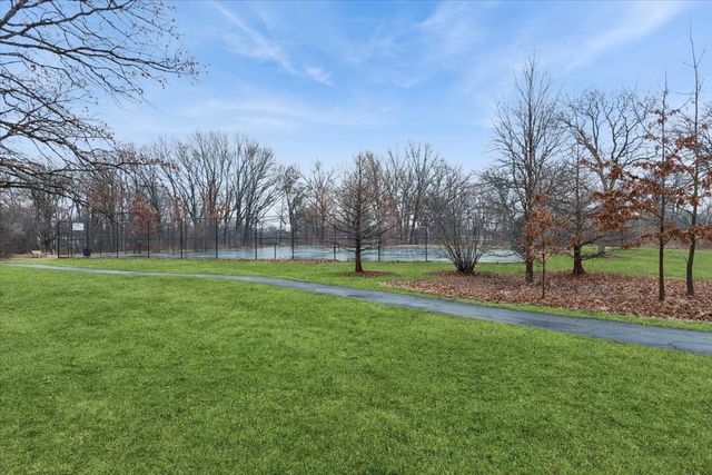 6227 Trinity Drive 2-B, Lisle, IL 60532