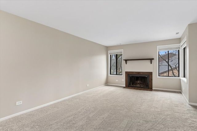 6227 Trinity Drive 2-B, Lisle, IL 60532