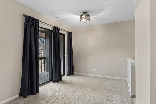 6227 Trinity Drive 2-B, Lisle, IL 60532