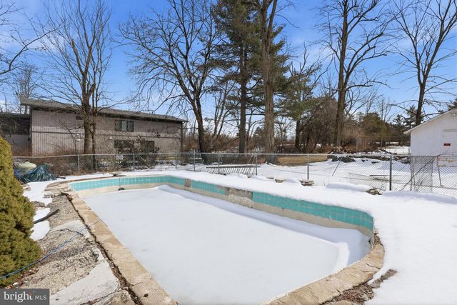 186 PENN HARBOURTON RD, Pennington, NJ 08534