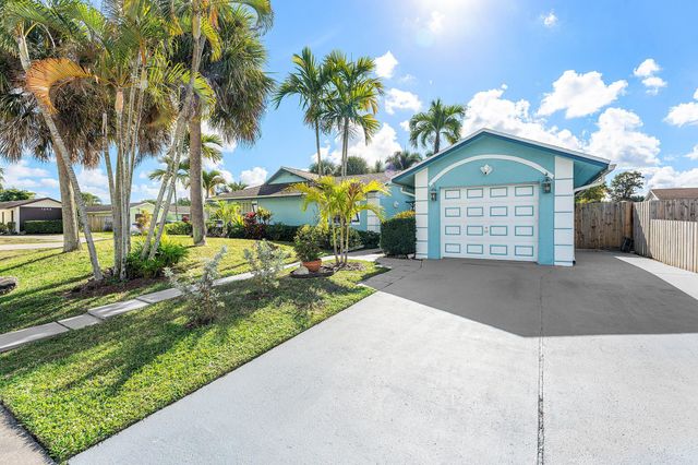 10290 Carmen Lane, Royal Palm Beach, FL 33411