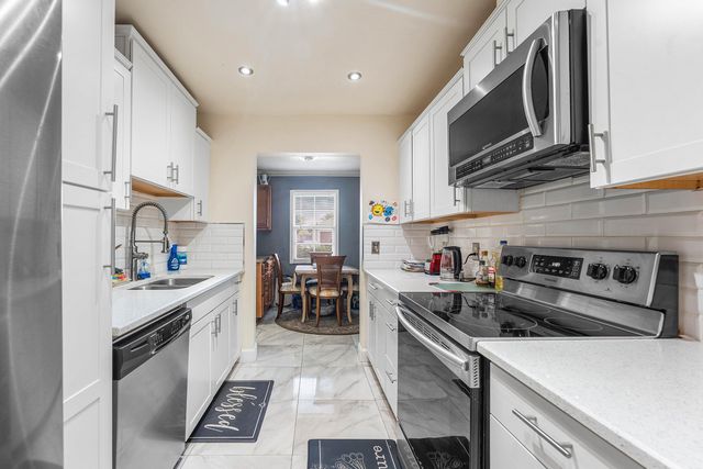 10290 Carmen Lane, Royal Palm Beach, FL 33411