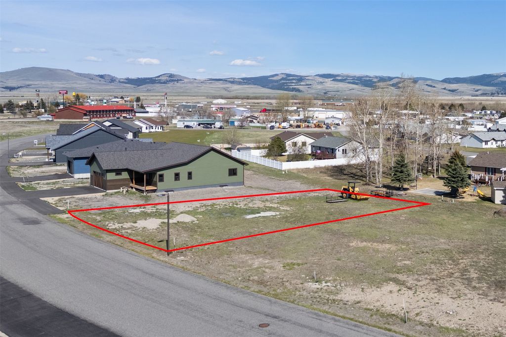 802 Sagebrush Lane, Deer Lodge, MT 59722