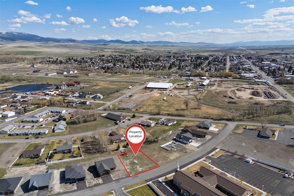 802 Sagebrush Lane, Deer Lodge, MT 59722 photo 2