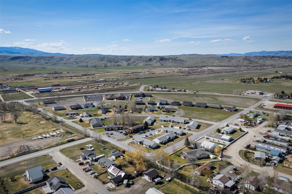 802 Sagebrush Lane, Deer Lodge, MT 59722 photo 7