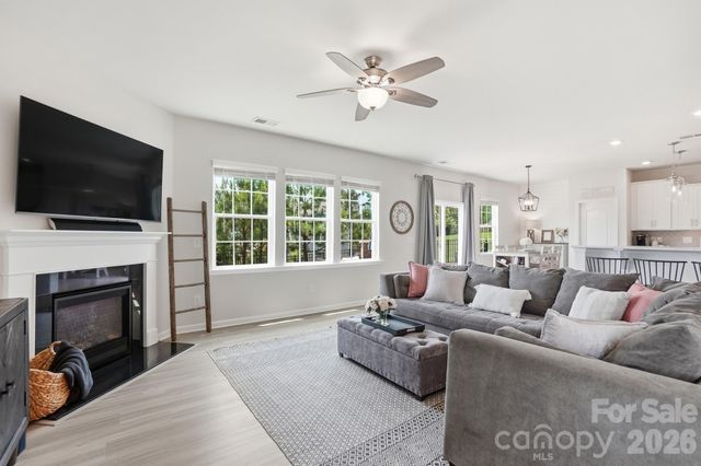 16732 Cozy Cove Road, Charlotte, NC 28278