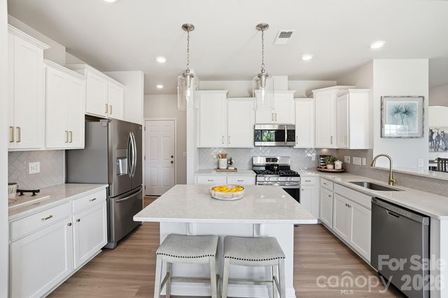 16732 Cozy Cove Road, Charlotte, NC 28278