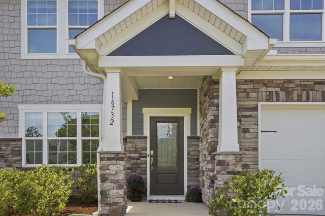 16732 Cozy Cove Road, Charlotte, NC 28278