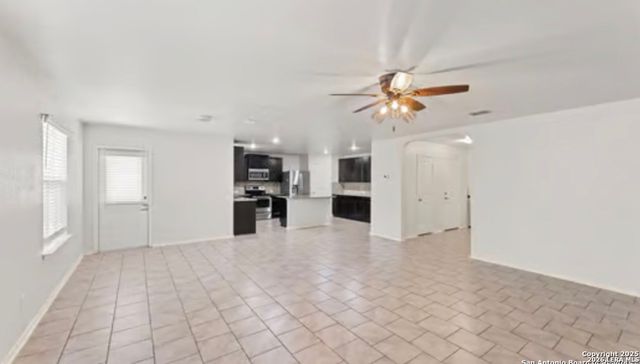 11711 Indian Camp, San Antonio, TX 78245