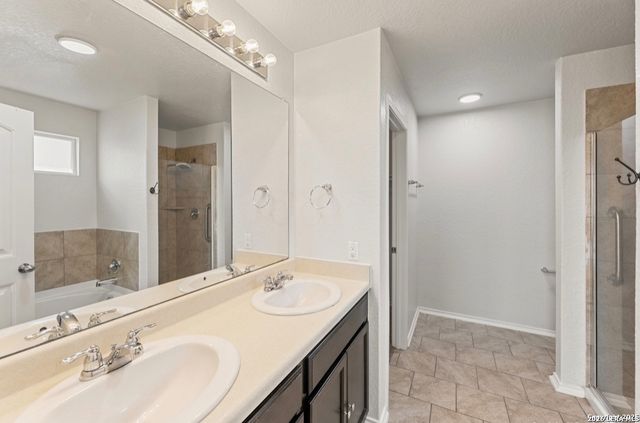 11711 Indian Camp, San Antonio, TX 78245