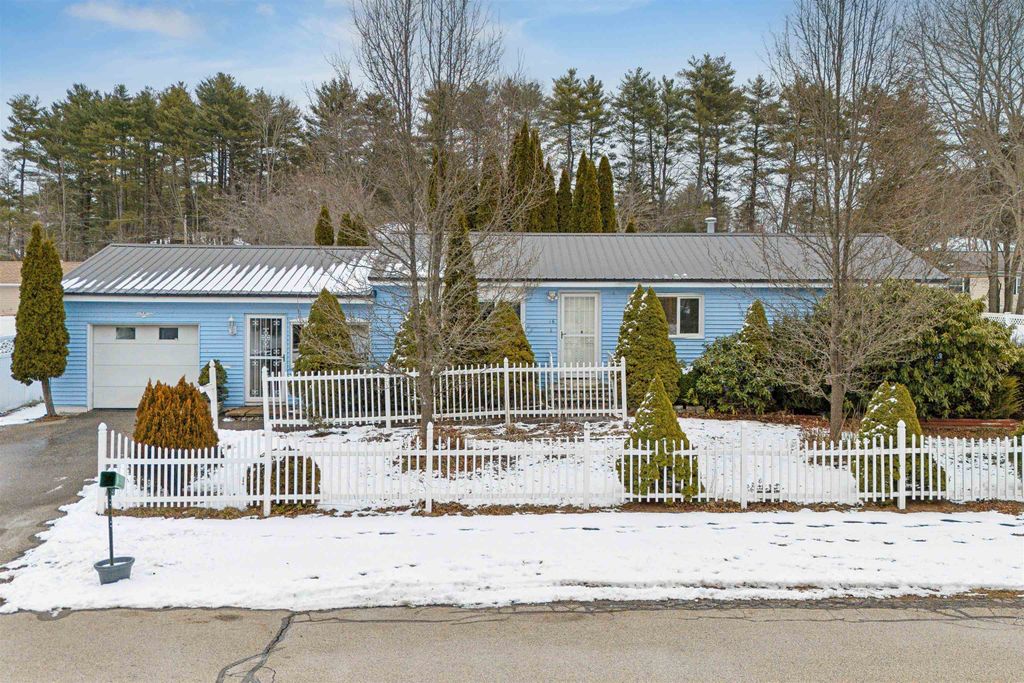 Image 1 of property listing at 16 Simonds Road, Portsmouth, NH 03801