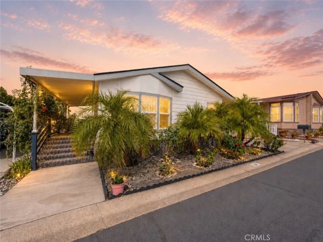 1400 W 13th 161, Upland, CA 91786