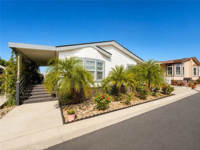 1400 W 13th 161, Upland, CA 91786