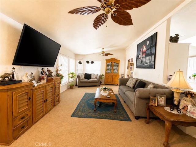 1400 W 13th 161, Upland, CA 91786