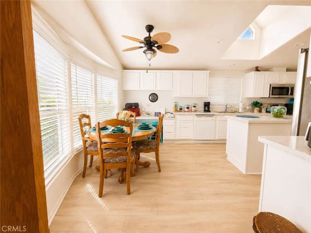 1400 W 13th 161, Upland, CA 91786