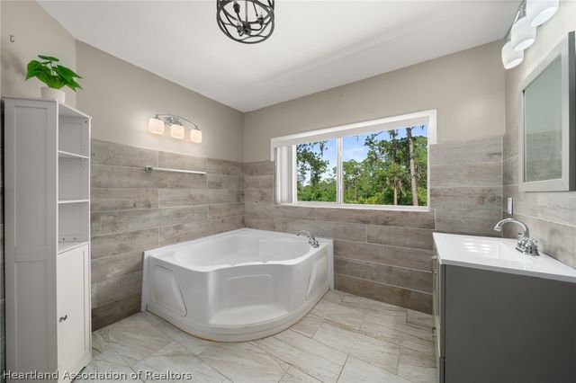 5731 Wolf Lake Road, Sebring, FL 33875