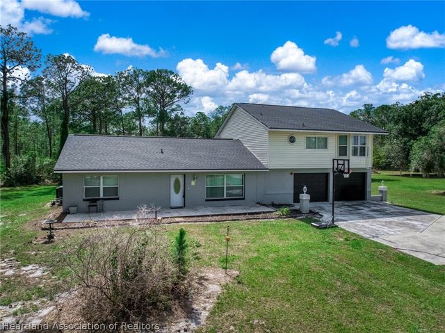 5731 Wolf Lake Road, Sebring, FL 33875