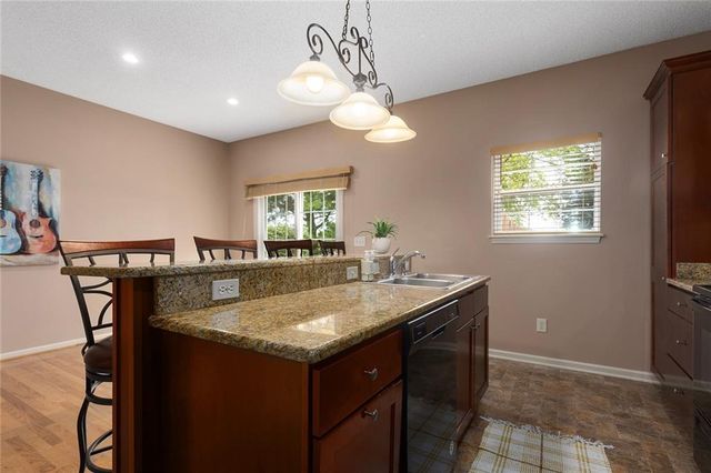 7835 W 158 Court, Overland Park, KS 66223