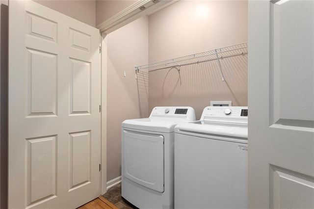 7835 W 158 Court, Overland Park, KS 66223