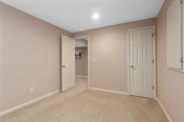 7835 W 158 Court, Overland Park, KS 66223
