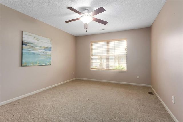 7835 W 158 Court, Overland Park, KS 66223